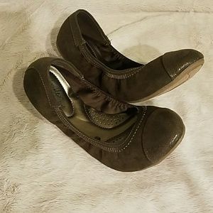 Army Green Scrunch Flats